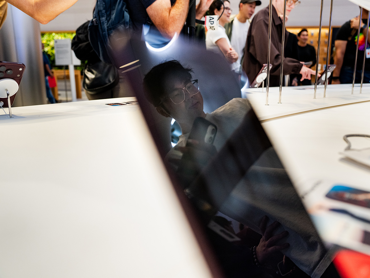 official sales launch of the iPhone 18 Pro and iPhone 18 Pro Max11