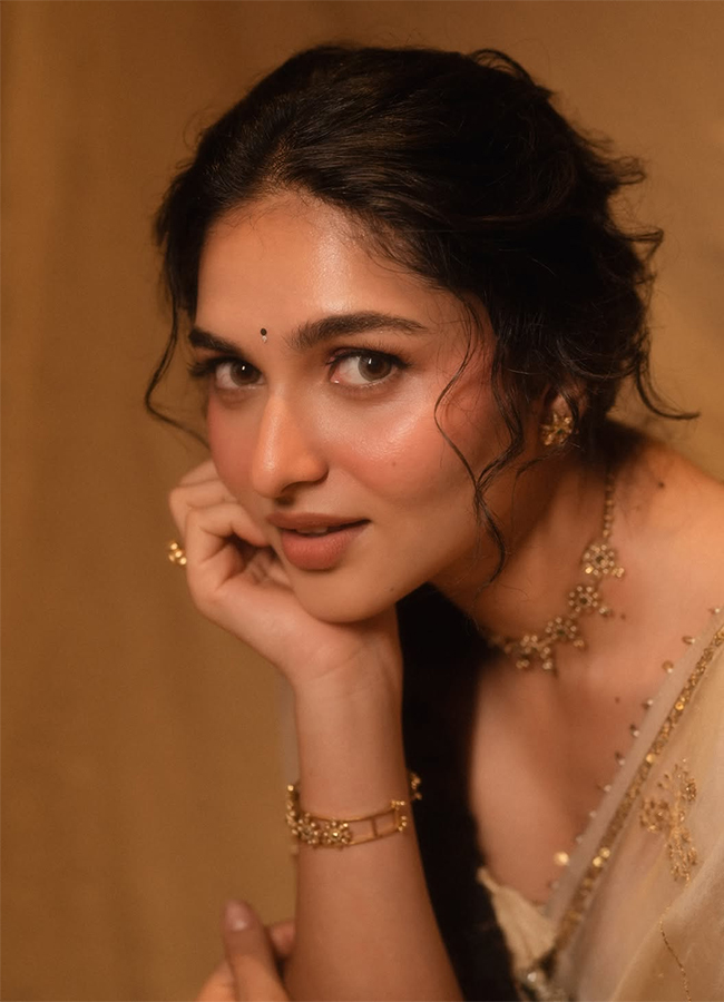 Actress Kayadu Lohar Latest Photos Viral4