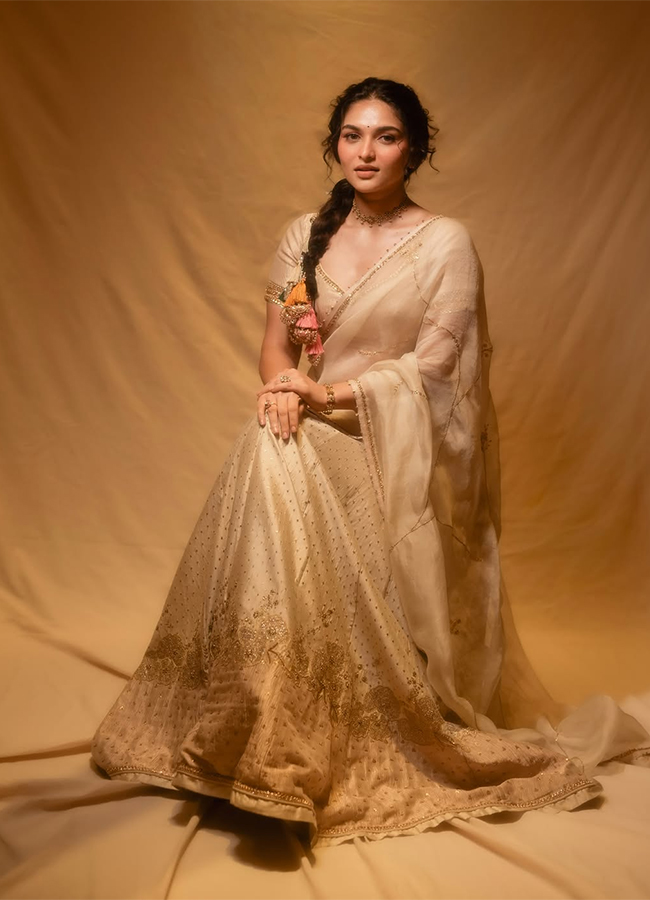 Actress Kayadu Lohar Latest Photos Viral8