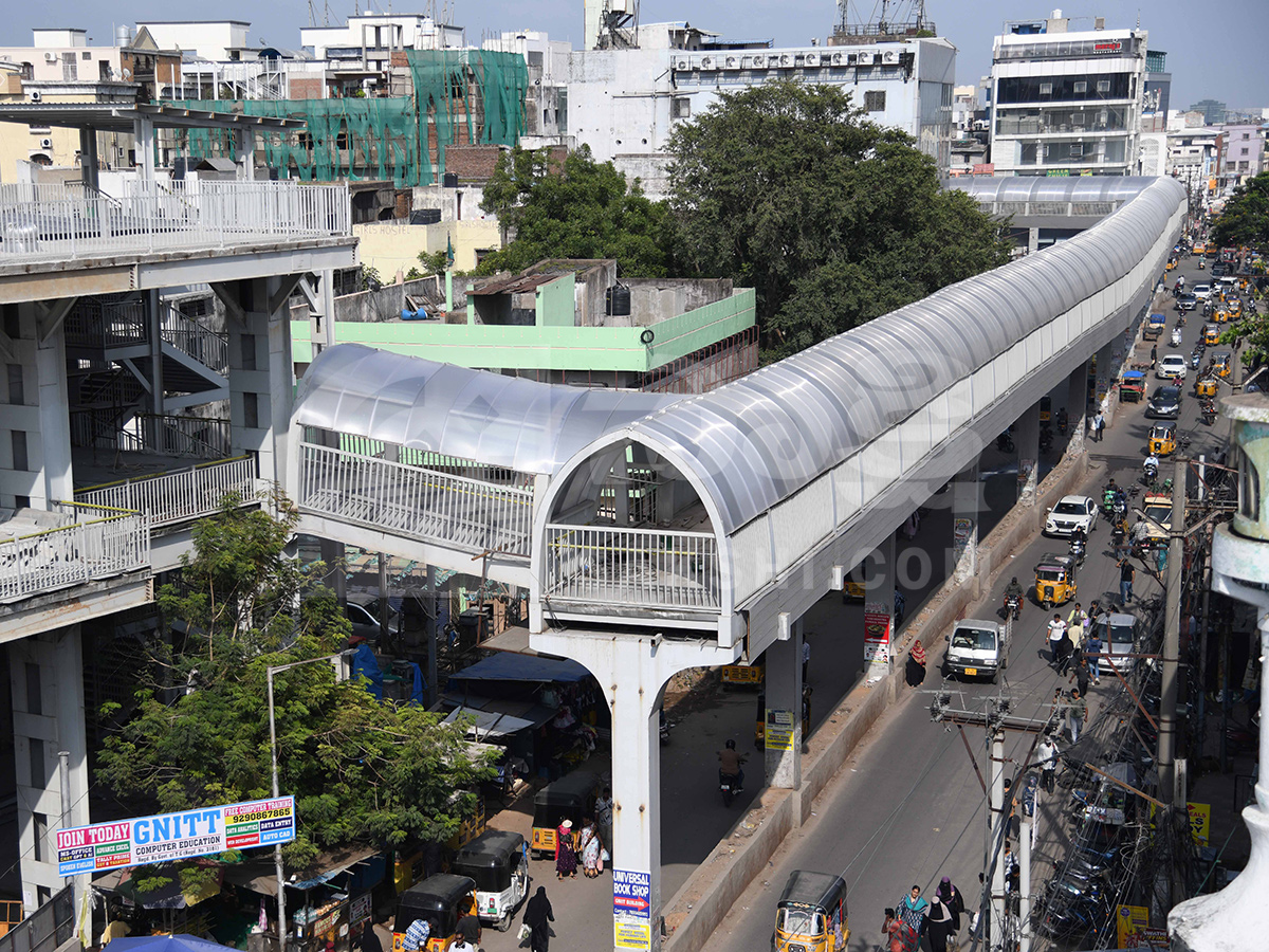 Hyderabad : Mehdipatnam New Construction Foot Over Bridge 14