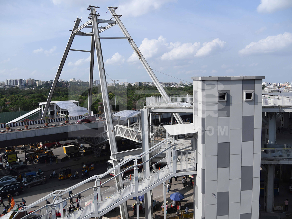 Hyderabad : Mehdipatnam New Construction Foot Over Bridge 15