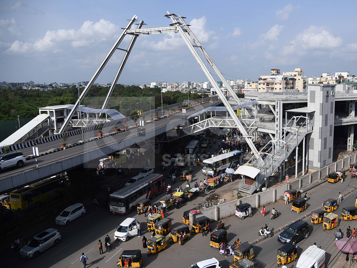 Hyderabad : Mehdipatnam New Construction Foot Over Bridge 8