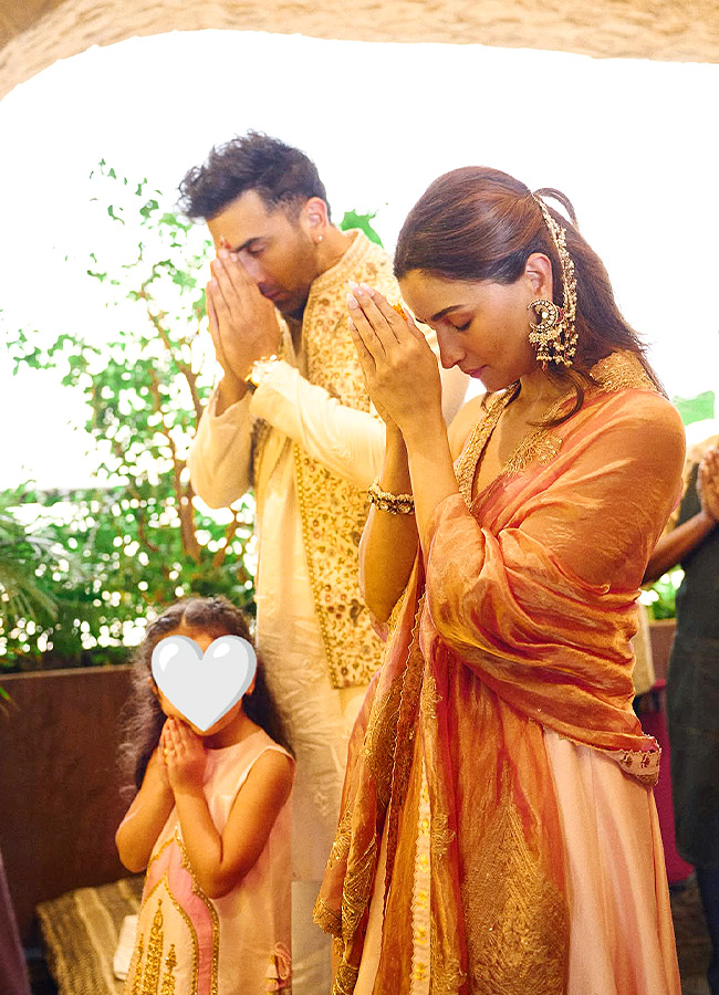Alia Bhatt at Lord Ganesha Presence Beautiful Moments of Devotion4