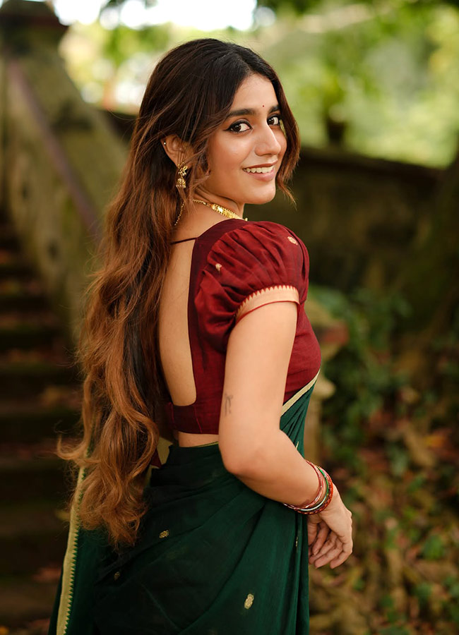Priya Prakash Varrier Photos8