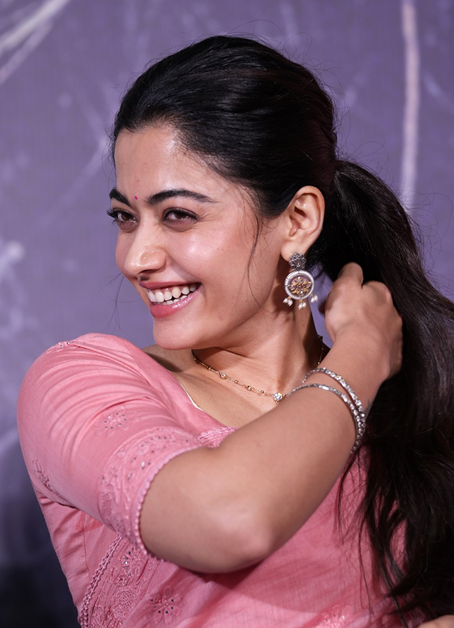 Actress Rashmika Mandanna in MYSAA Movie HD Photos2