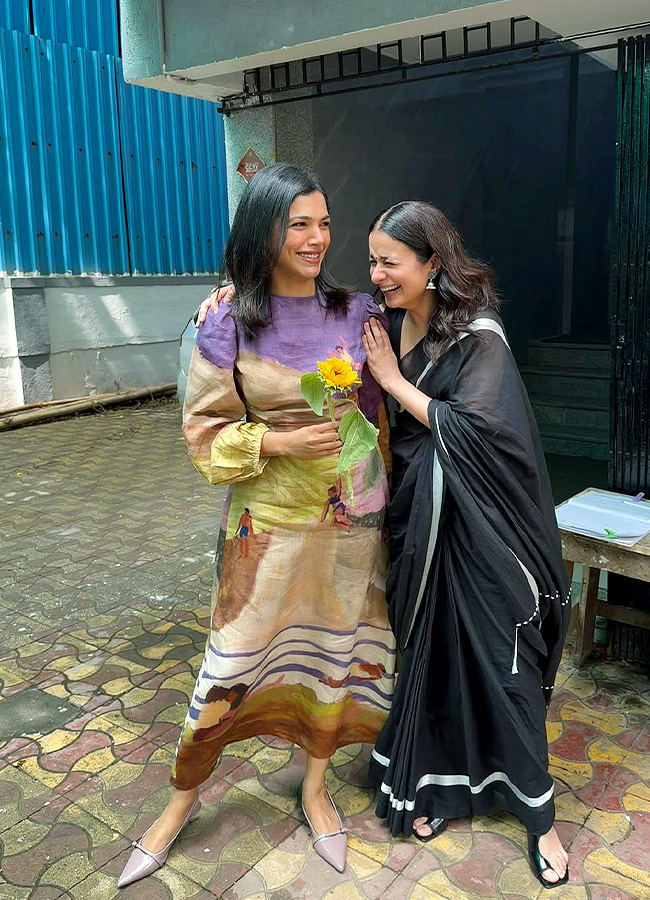 Shriya Pilgaonkar Revisits Her Mirzapur The Movie Shooting Memories Photos14