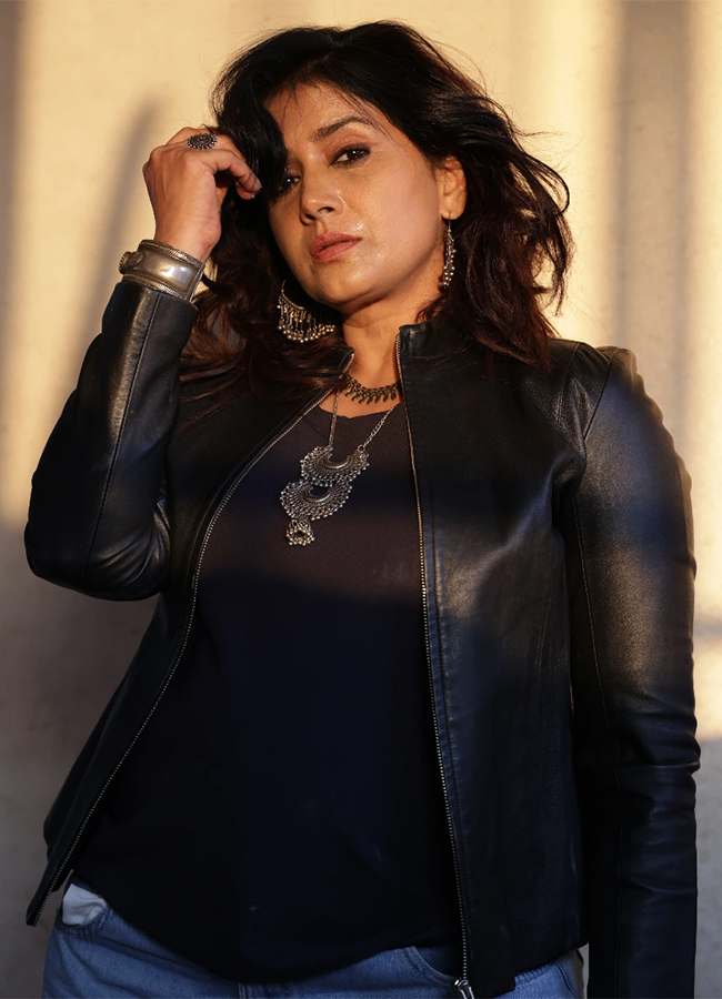 Sonali Kulkarni plays a powerful in the Paradise movie10