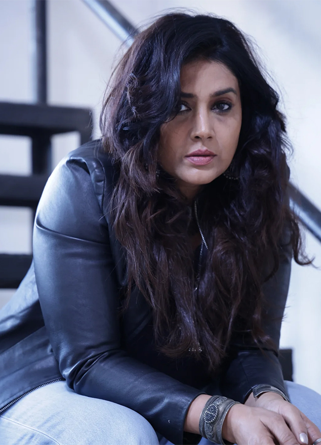 Sonali Kulkarni plays a powerful in the Paradise movie9