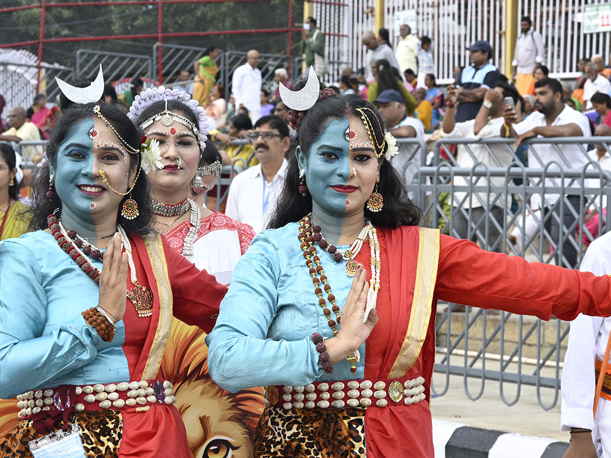 Tirumala Brahmotsavam Devotees on Surya Prabha Vahanam17