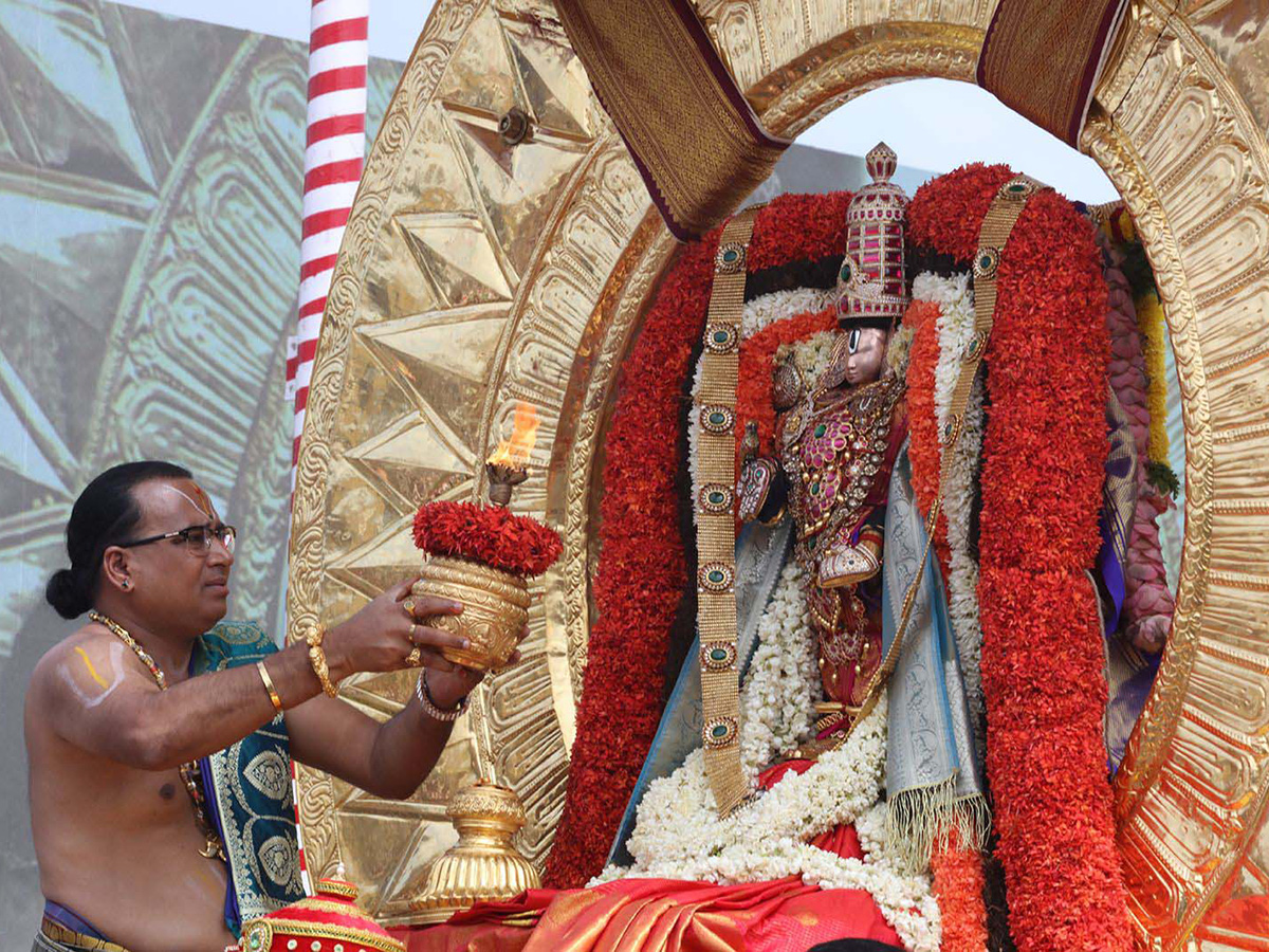 Tirumala Brahmotsavam Devotees on Surya Prabha Vahanam2