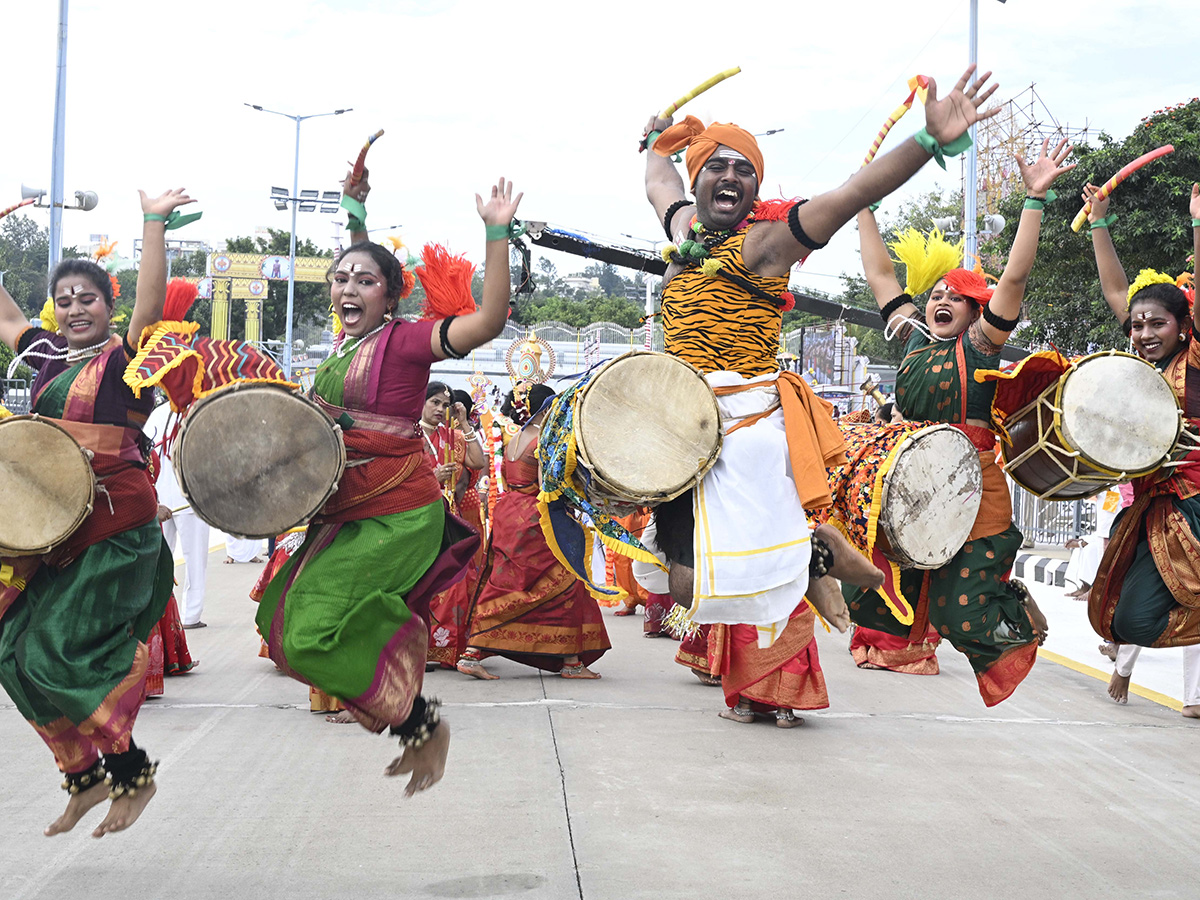 Tirumala Brahmotsavam Devotees on Surya Prabha Vahanam21