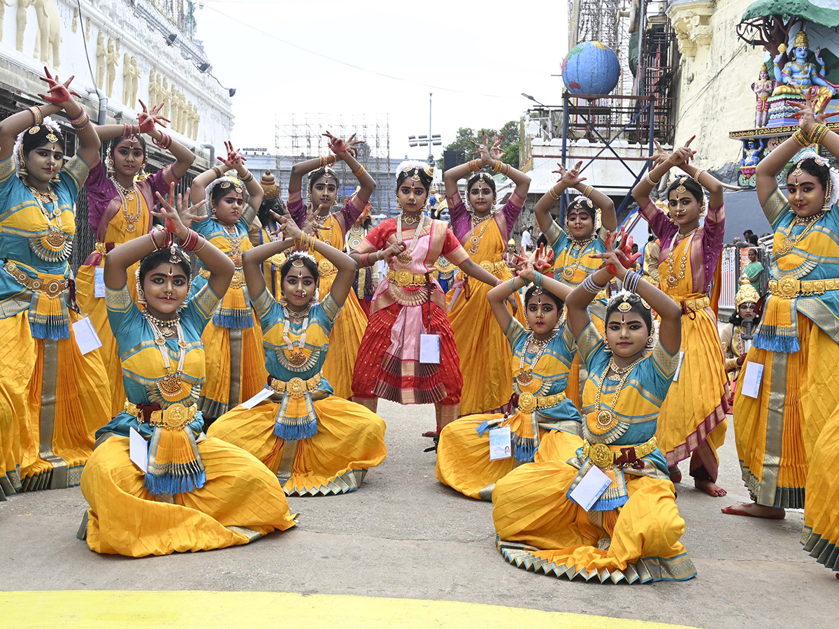 Tirumala Brahmotsavam Devotees on Surya Prabha Vahanam24
