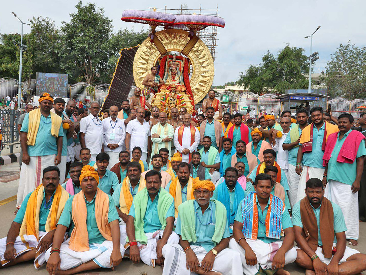 Tirumala Brahmotsavam Devotees on Surya Prabha Vahanam7