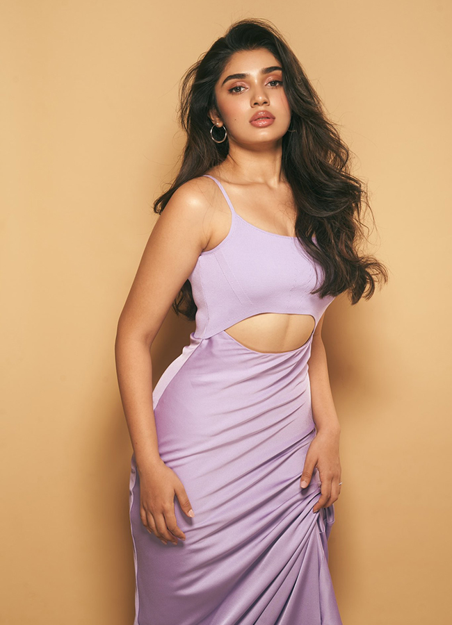 Actress Krithi Shetty Birthday Special Photos Viral4