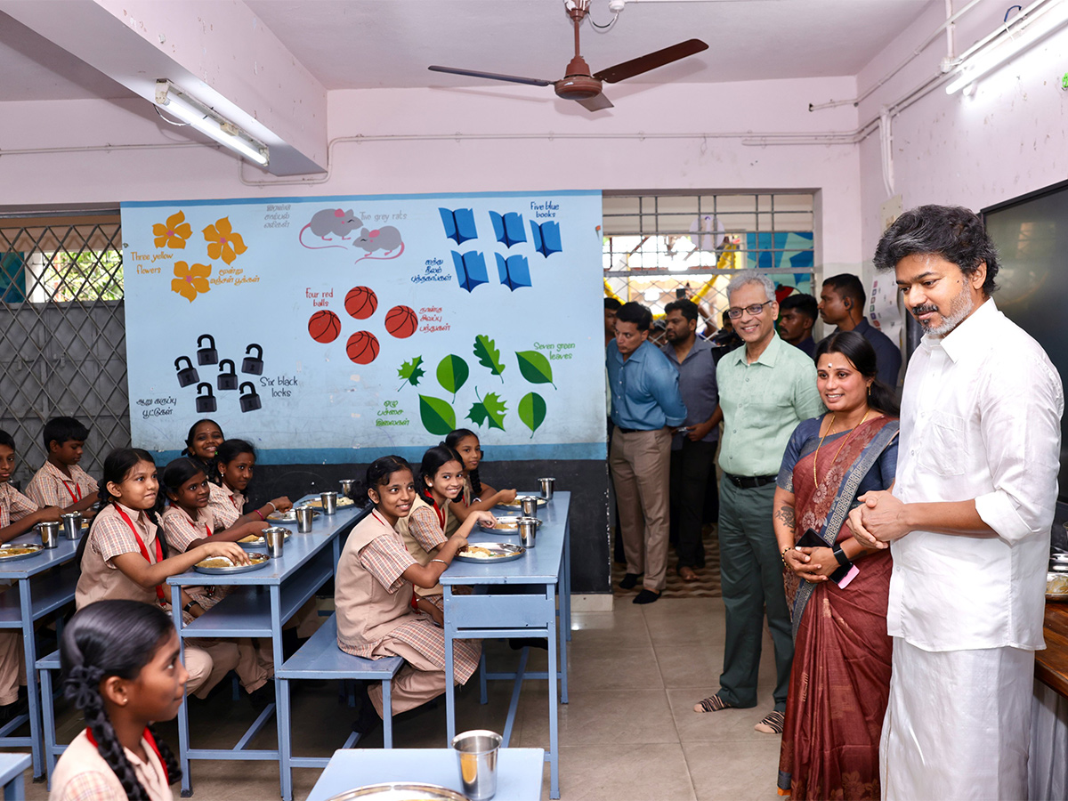 CM Vijay Perunthalaivar Kamarajar Morning Meal Scheme HD Photos10