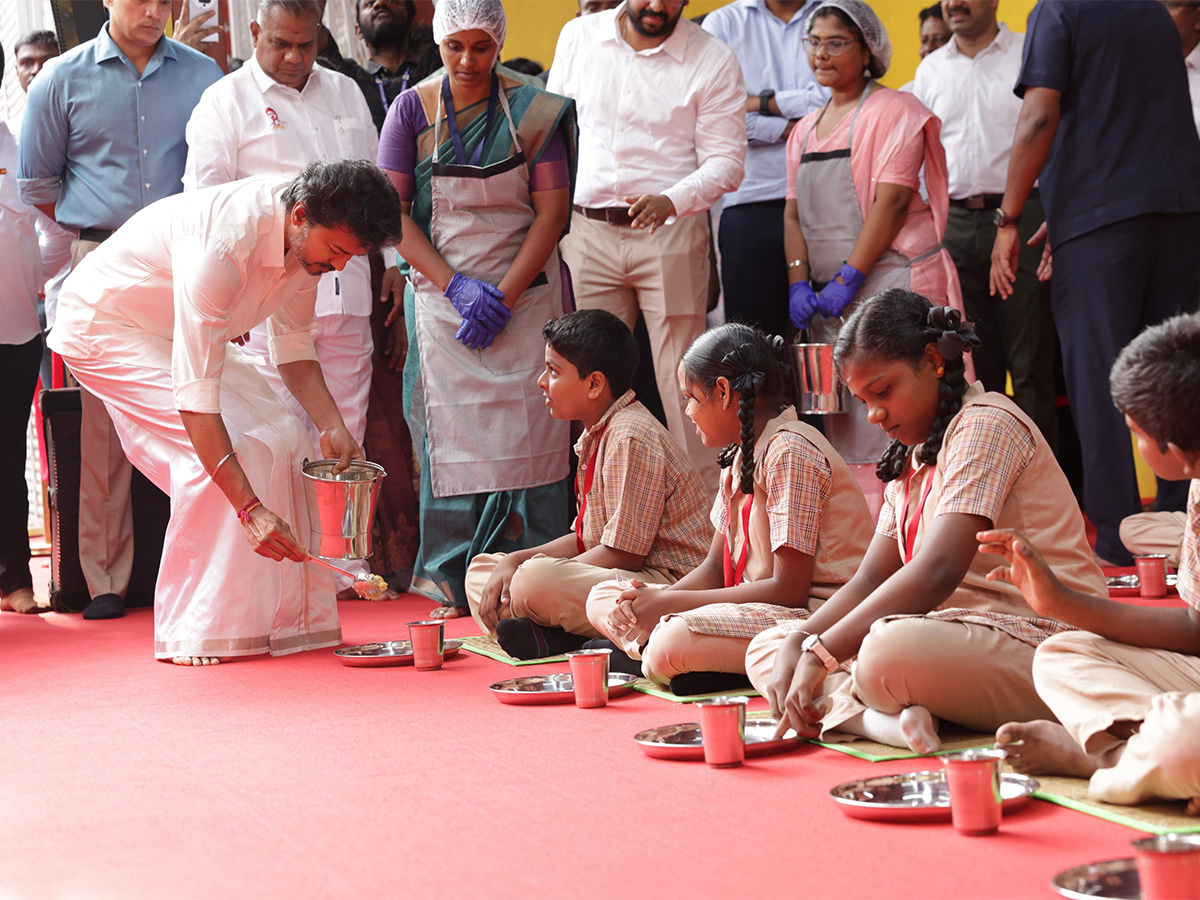 CM Vijay Perunthalaivar Kamarajar Morning Meal Scheme HD Photos19
