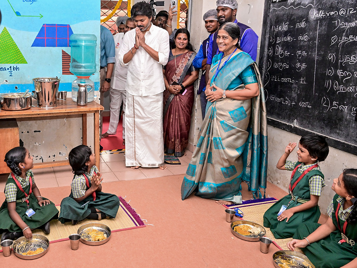 CM Vijay Perunthalaivar Kamarajar Morning Meal Scheme HD Photos4