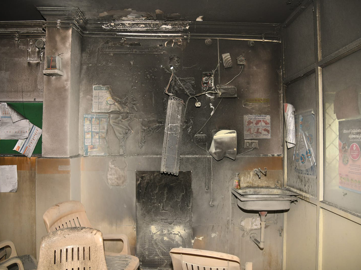 Fire Breaks Out at Adilabad RIMS Hospital HD Photos6