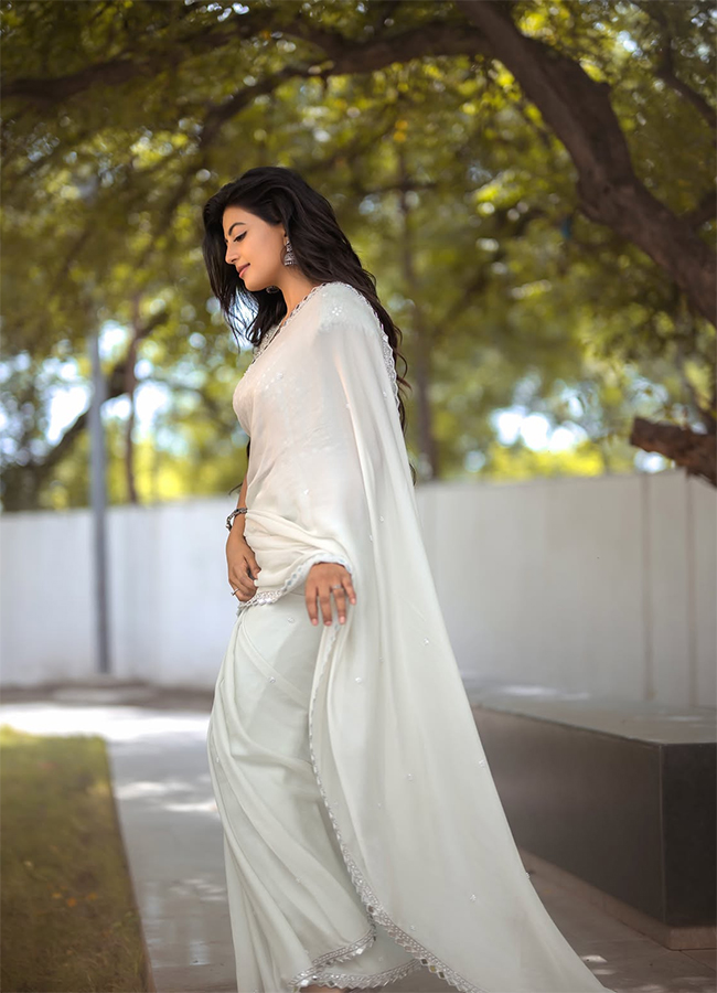 Actress Anandhi Latest Photos Viral13