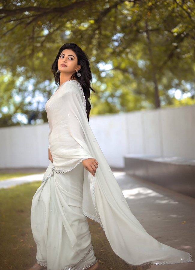 Actress Anandhi Latest Photos Viral6