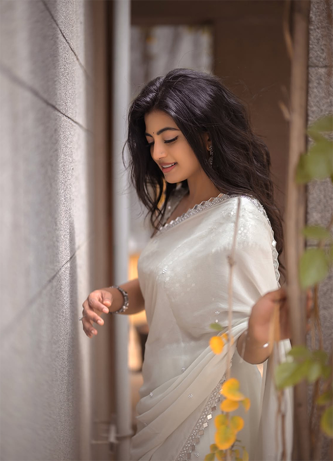 Actress Anandhi Latest Photos Viral8