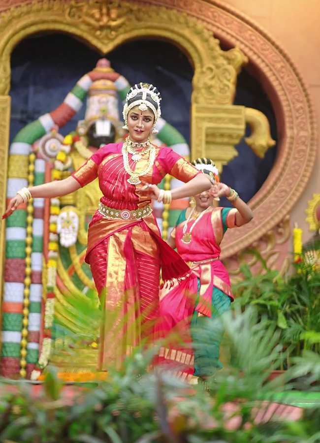 Dimple Hayathi Kuchipudi Dance At TTD Brahmotsavam HD Photos16
