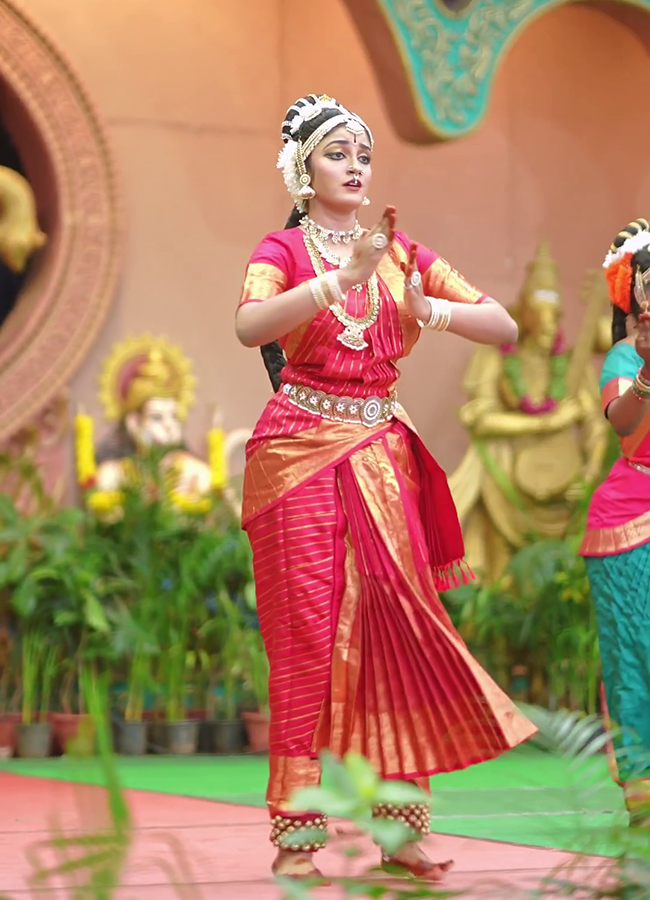 Dimple Hayathi Kuchipudi Dance At TTD Brahmotsavam HD Photos17