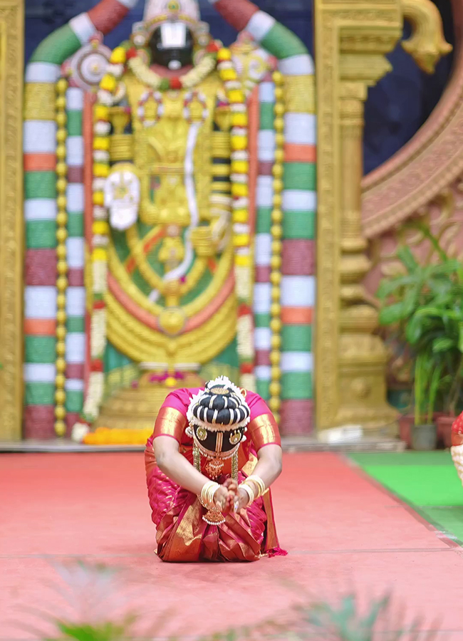Dimple Hayathi Kuchipudi Dance At TTD Brahmotsavam HD Photos6