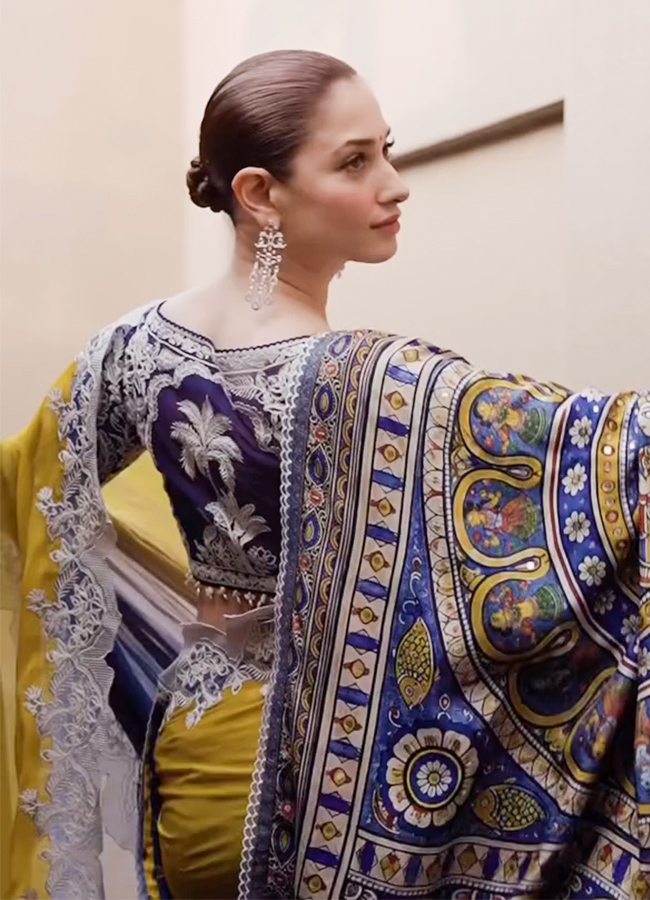 Tamannaah Bhatia Wore Torani Saree with Hand Painted Madhubani Dupatta5
