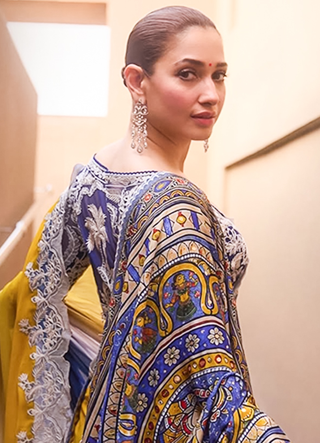 Tamannaah Bhatia Wore Torani Saree with Hand Painted Madhubani Dupatta8