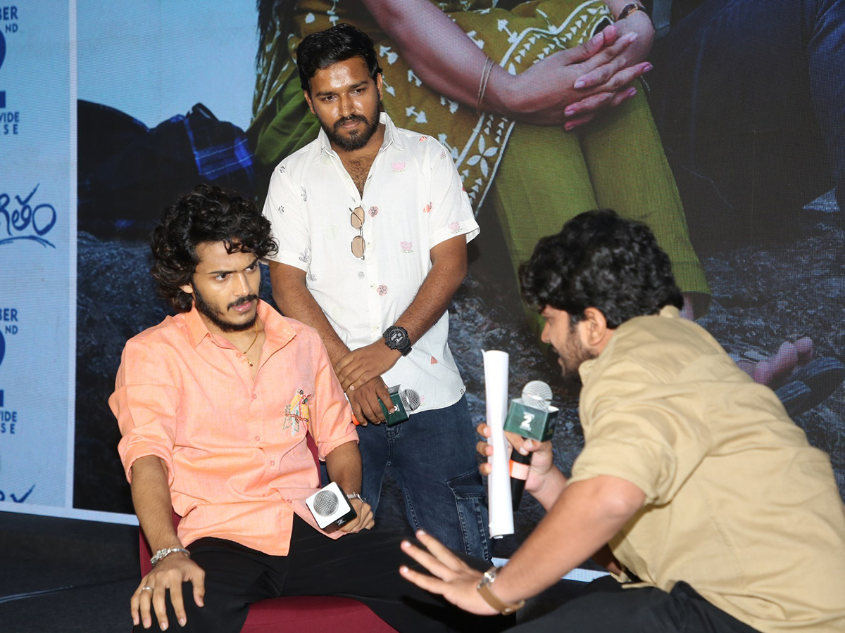 Thellakaagitham Movie Trailer Launch Event HD Photos7