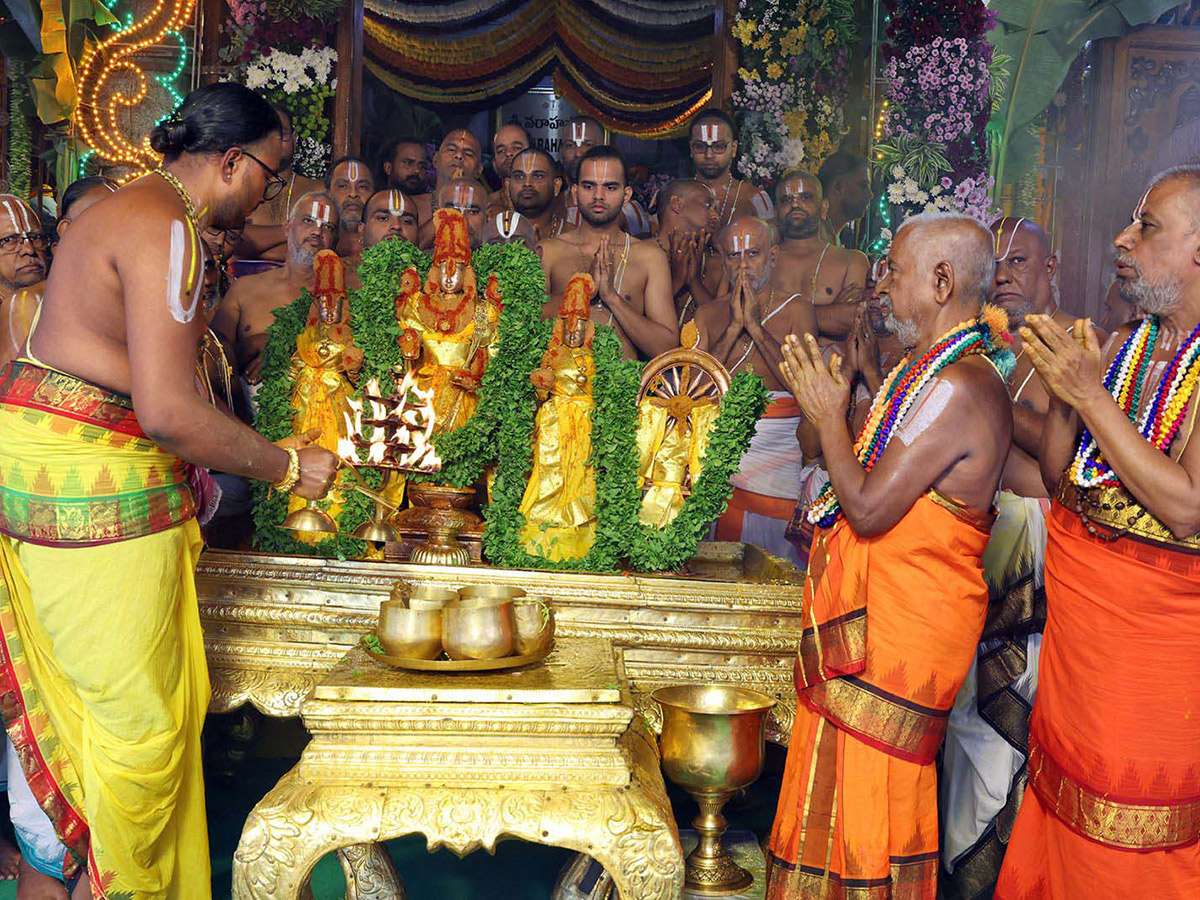 Tirumala Srivari Chakra Snanam Photos10