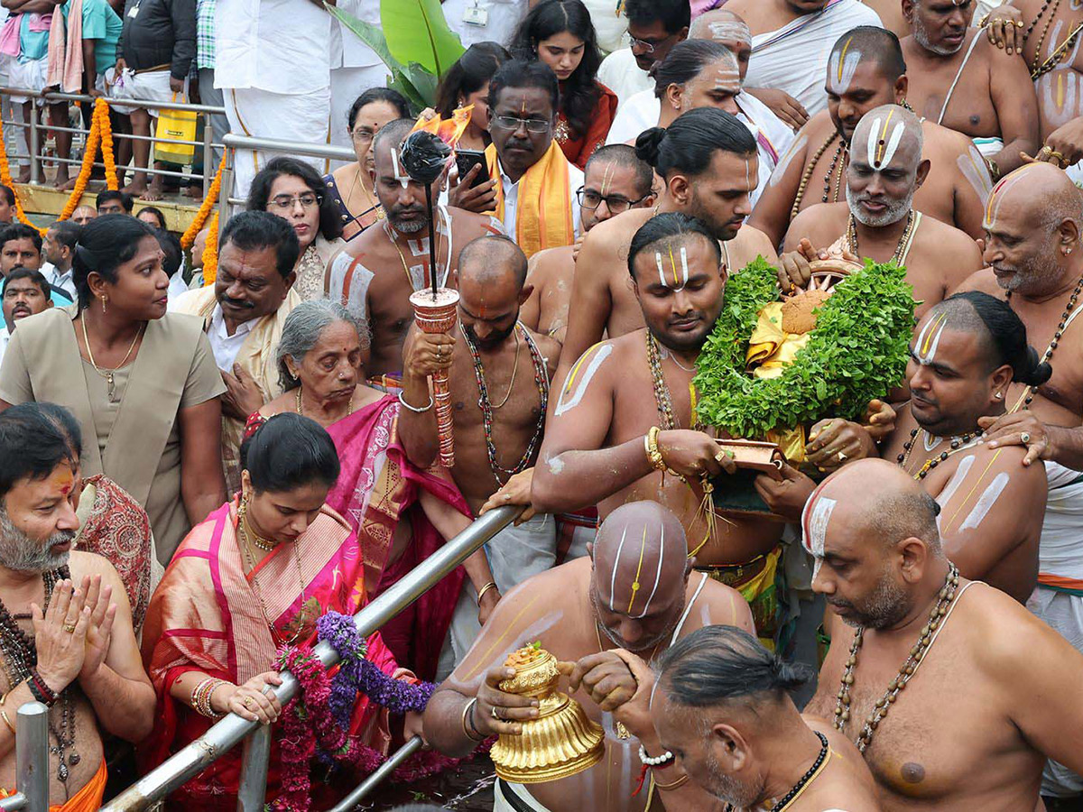 Tirumala Srivari Chakra Snanam Photos4
