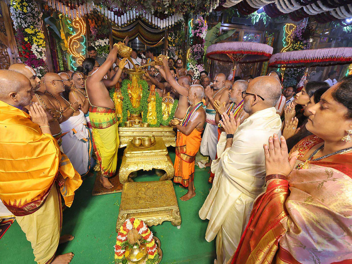 Tirumala Srivari Chakra Snanam Photos8