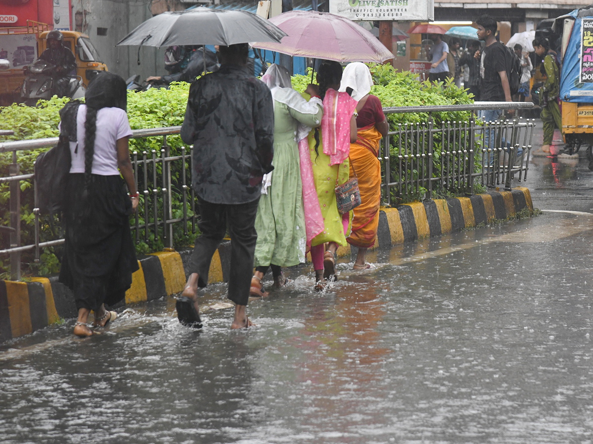 Heavy rainfall in Andhra Pradesh: Photos10