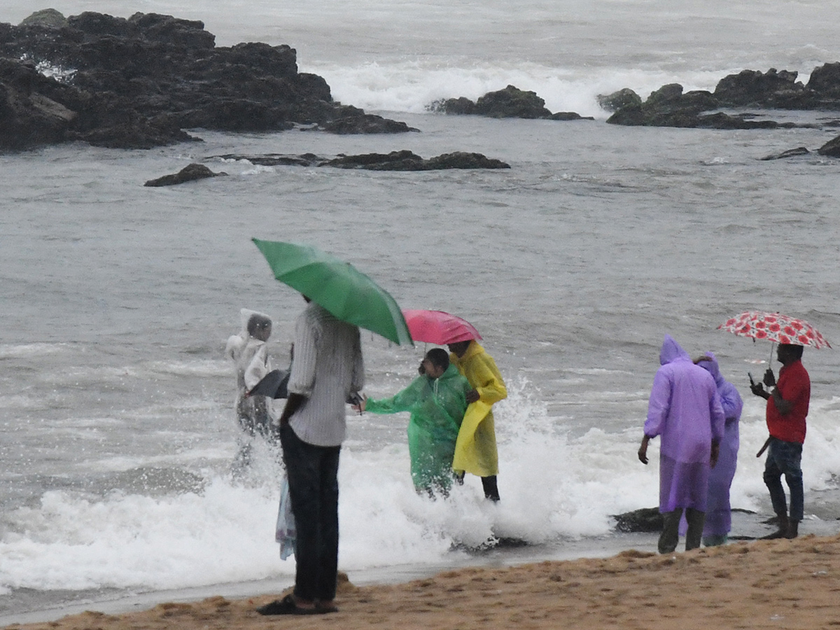 Heavy rainfall in Andhra Pradesh: Photos14