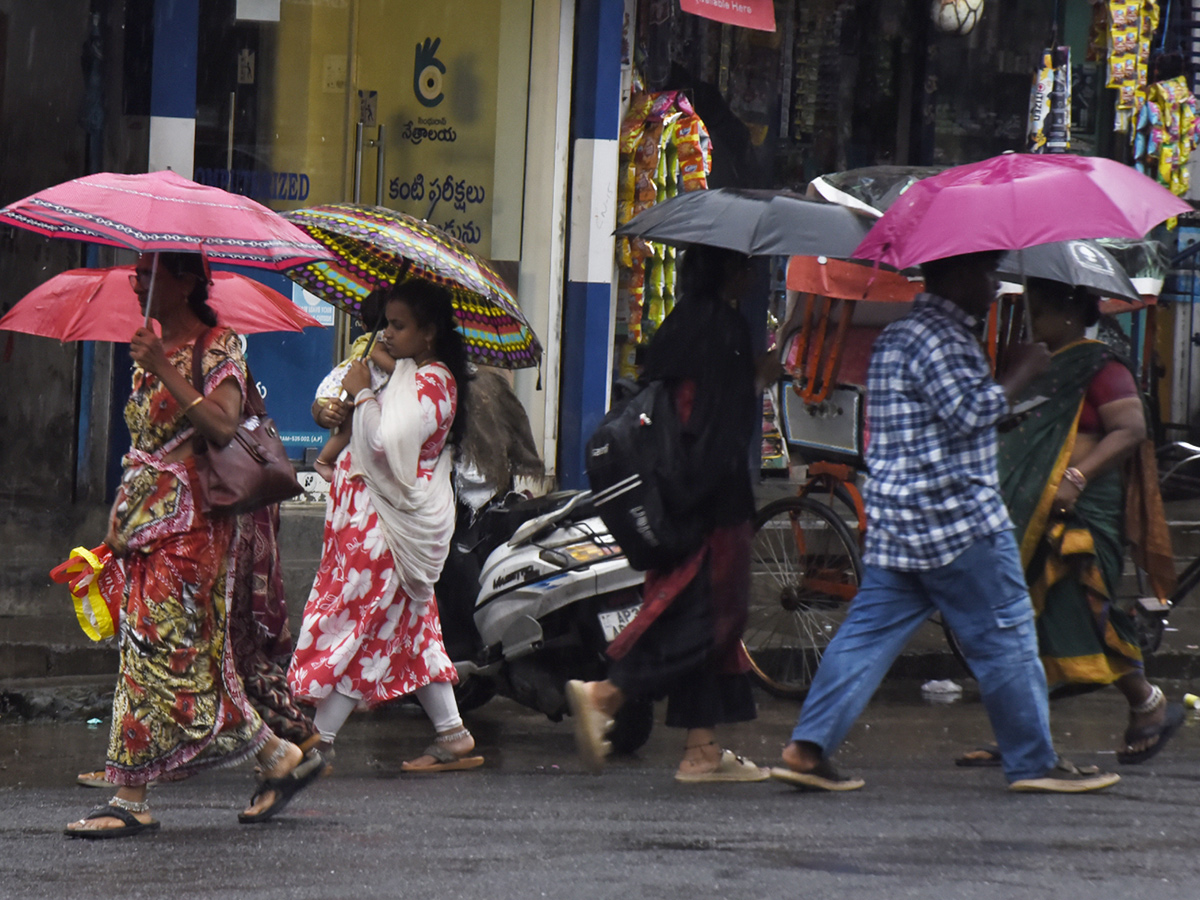 Heavy rainfall in Andhra Pradesh: Photos21