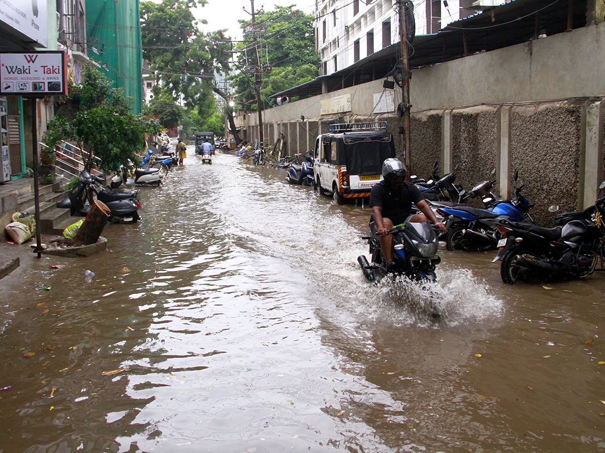 Heavy rainfall in Andhra Pradesh: Photos28