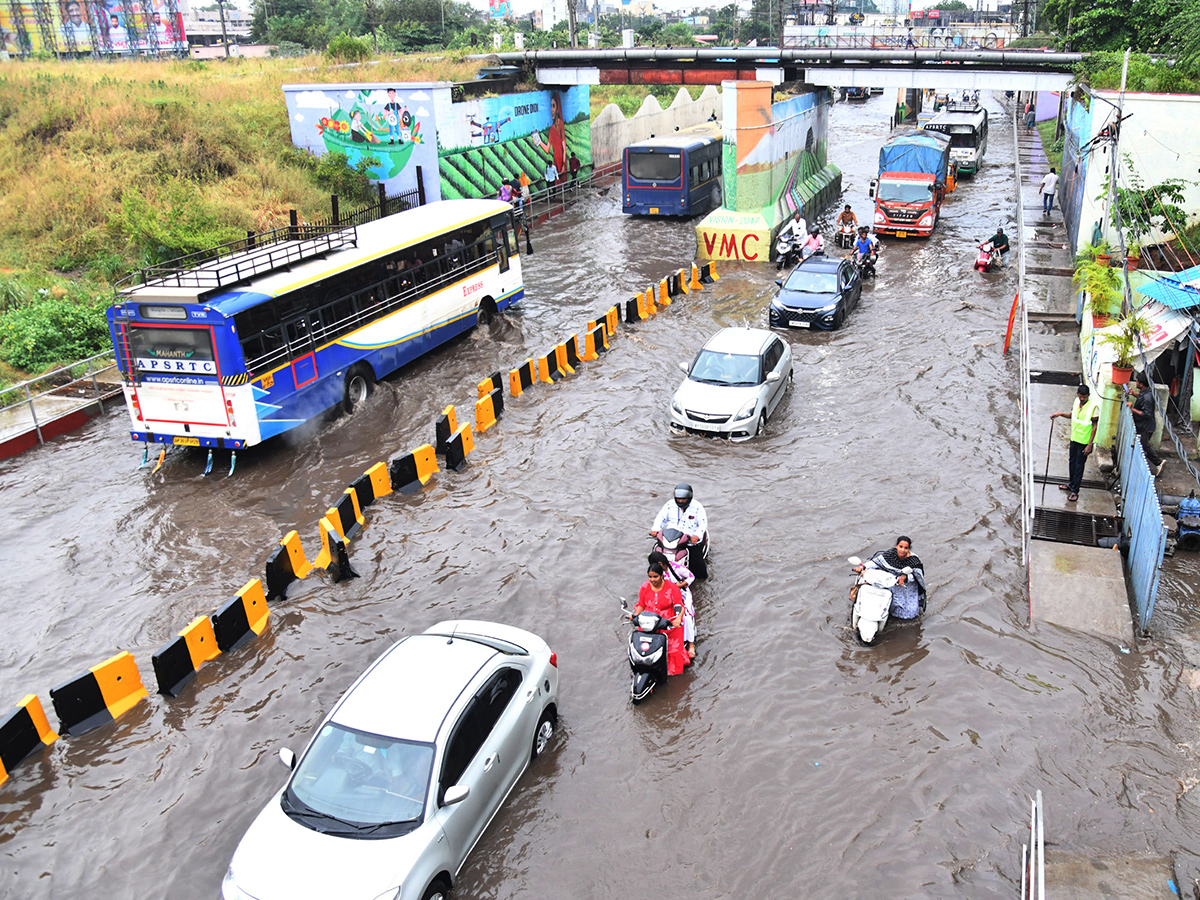 Heavy rainfall in Andhra Pradesh: Photos3
