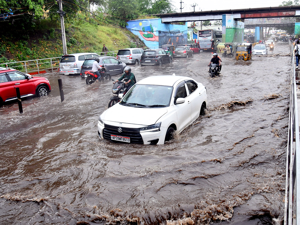Heavy rainfall in Andhra Pradesh: Photos7