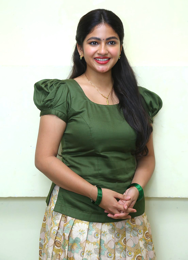 Actress Nakshatra at the Thella Kagitham Movie12