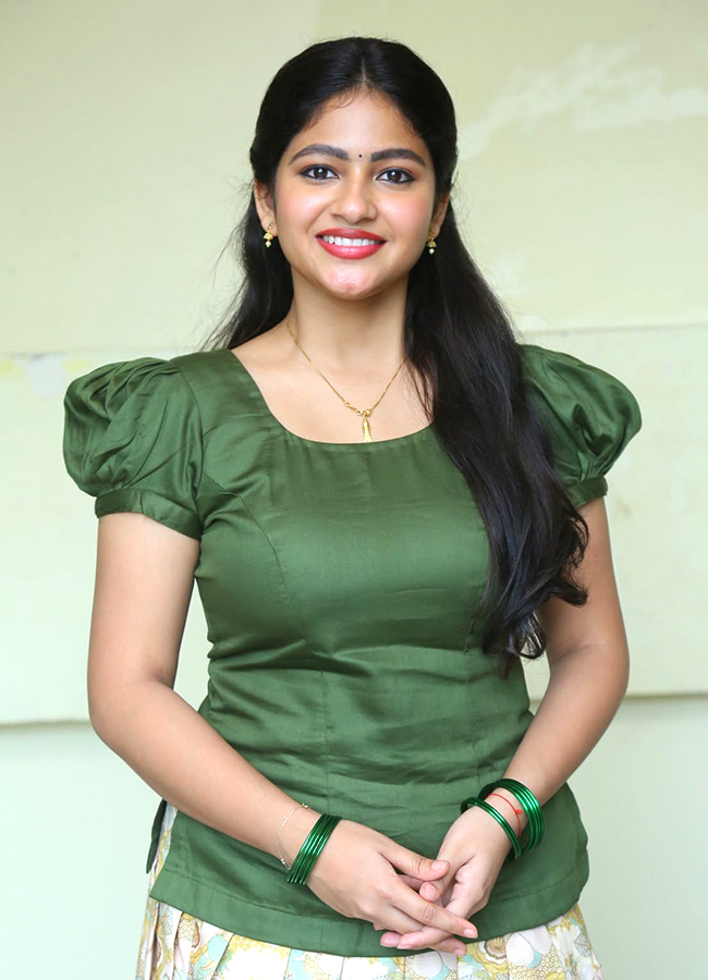 Actress Nakshatra at the Thella Kagitham Movie17