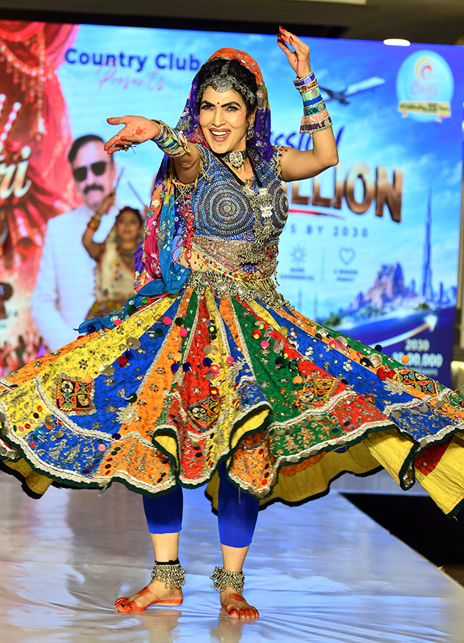 Country Club Unveils Navratri Bash 2026 Photos15