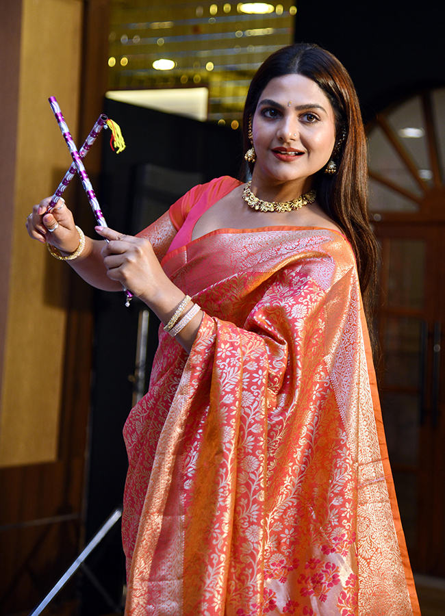 Country Club Unveils Navratri Bash 2026 Photos18