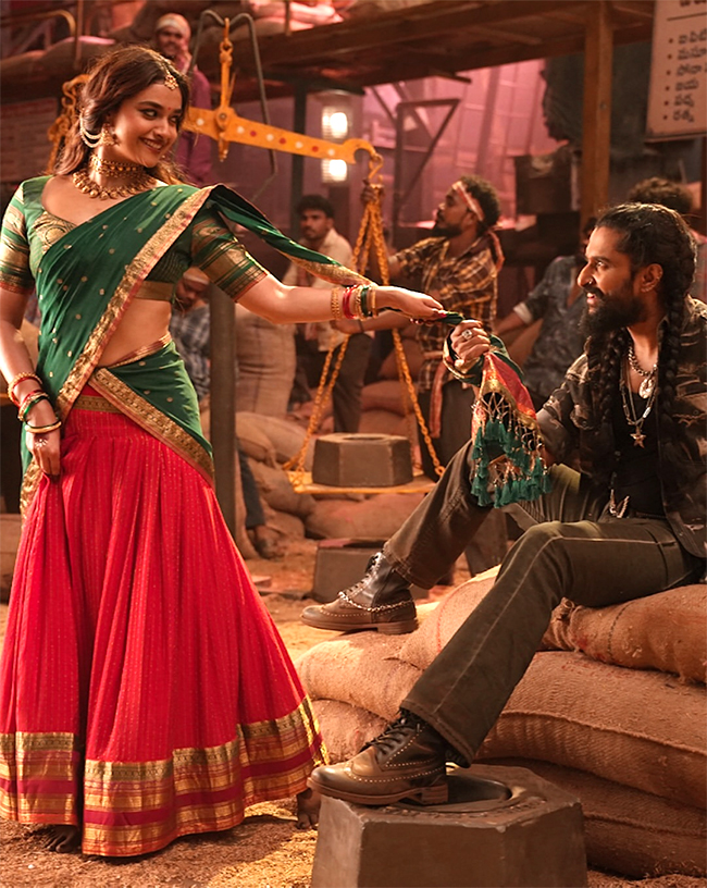 Keerthy Suresh Shared Esha Nagula Katta Meeda Song Working Stills11