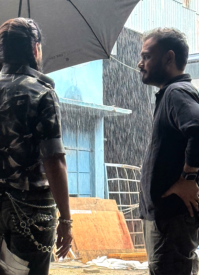 Keerthy Suresh Shared Esha Nagula Katta Meeda Song Working Stills15