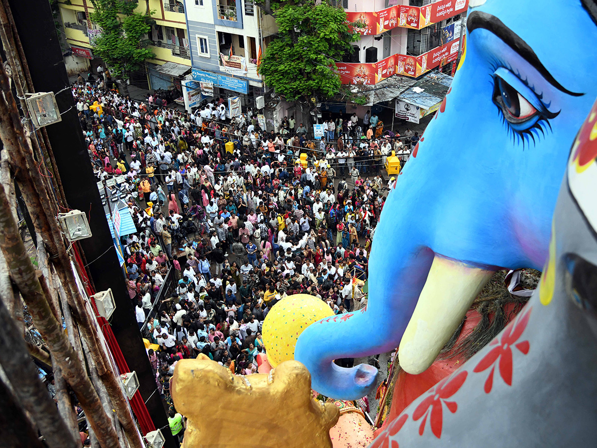 Khairatabad Ganesh Nimajjanam 2026 Photo Gallery11