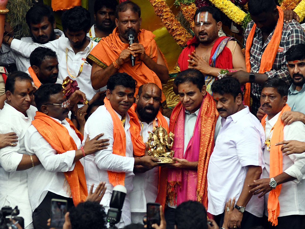 Khairatabad Ganesh Nimajjanam 2026 Photo Gallery15