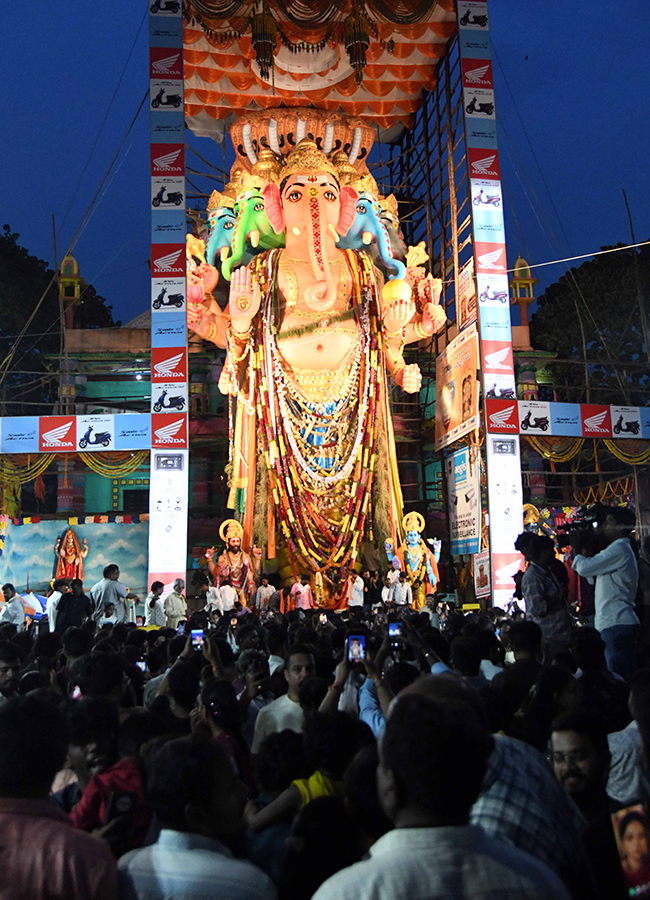 Khairatabad Ganesh Nimajjanam 2026 Photo Gallery21