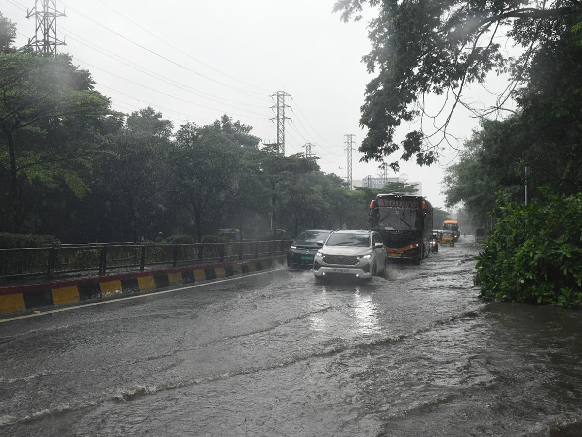 heavy rain in visakhapatnam today photos5